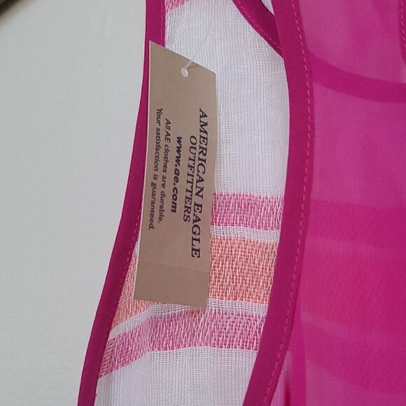 American Eagle Top - Size XS - NWT - Picture 5 of 7